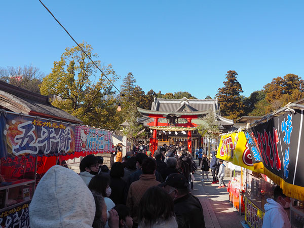 1日　元旦祭、2日～7日　新年祈願祭
